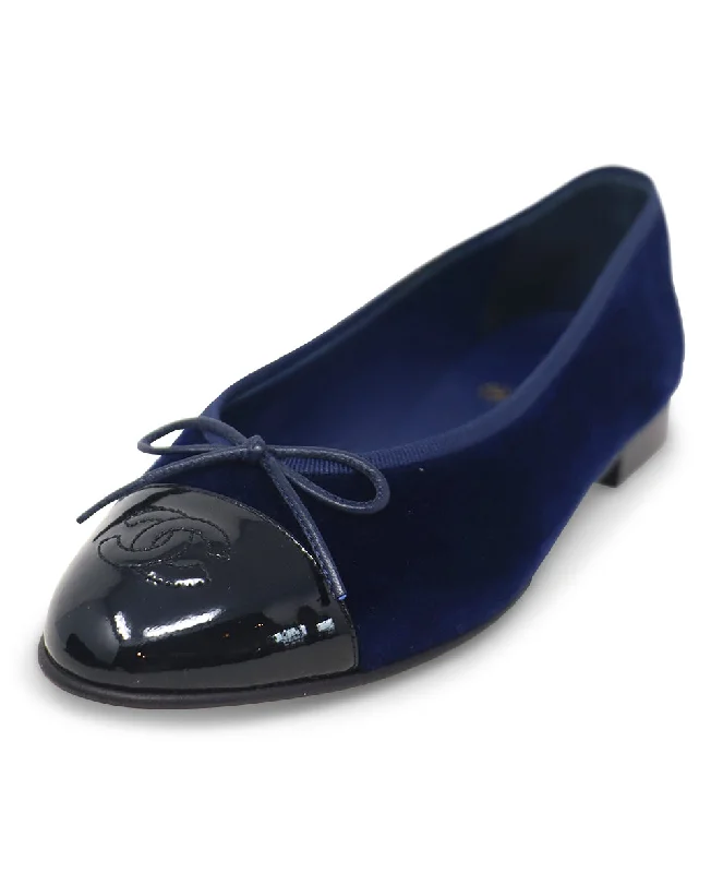 Chanel Navy Velvet Ballerina Flats sz 7