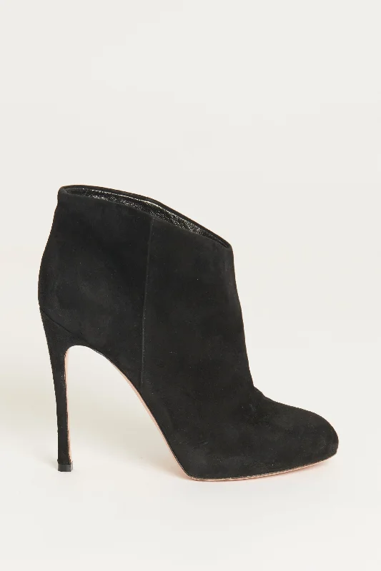 Black Suede Preowned Ankle Boots With Stiletto Heels