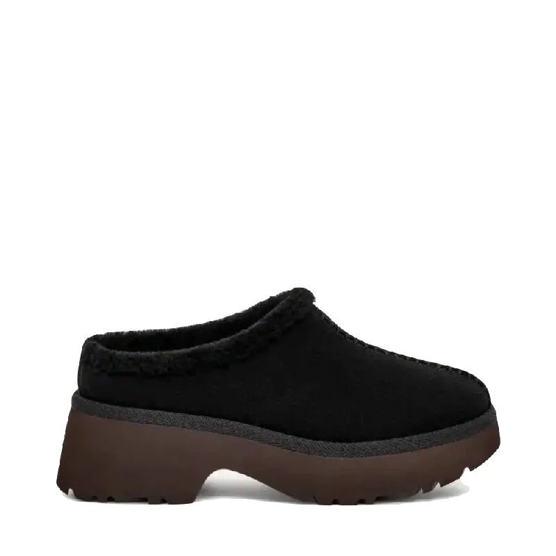 UGG Women's New Heights Cozy Clog in Black