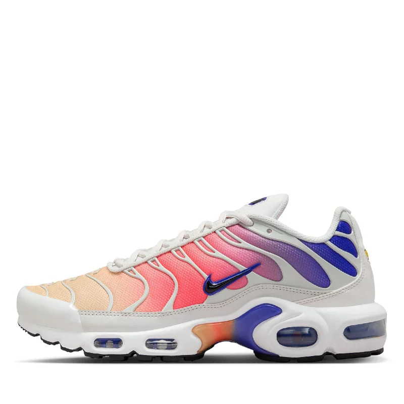 Women's Nike Air Max Plus - Platinum Tint/Black